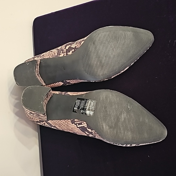 Snake print block heel 3" - Picture 3 of 5